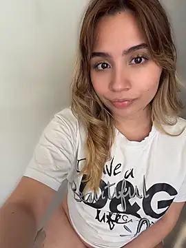 Tina_tastty22 - FINGERING PUSSY CLOSE UP