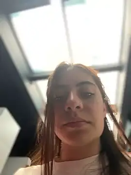 Hannacruzs - Let's play in the gym bathroom and cum