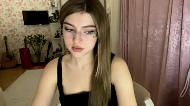 MollyAdersons - take my shorts off me hehe