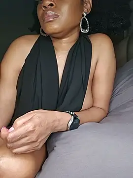 Playgirlmc - squirty,creamy,wet pussy!!!!!!!