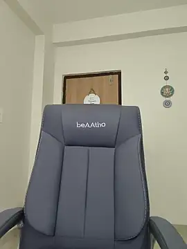 GoddessAnamika - FLASH MY BIG JUICY BOOBS IN LIVE [1MIN]