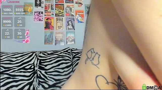 BabbbyFoxxx - Am I pretty?