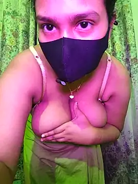 Night-Queen-2 - Suck niple
