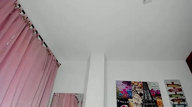 Coral_w10 - Fingering my ass