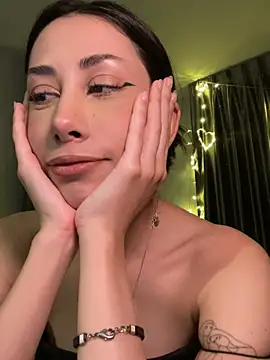 Sophiehii - ♡ topless 5 mins ♡