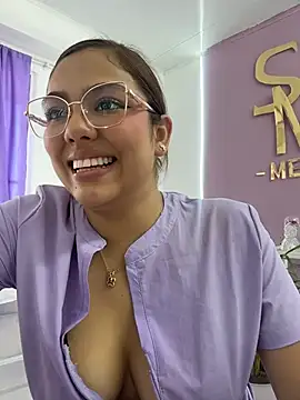 Babysaritaa - without trousers, out of the patient's s