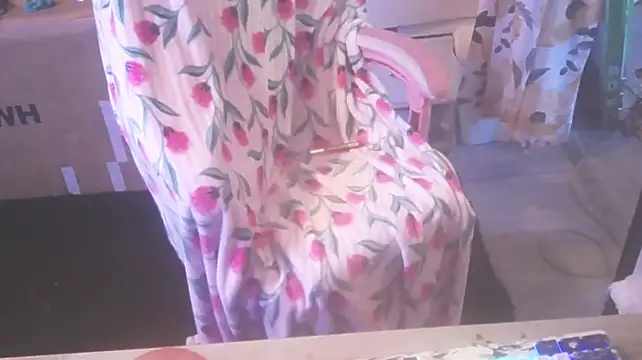 Nastydianastrips - Come watch me squirt