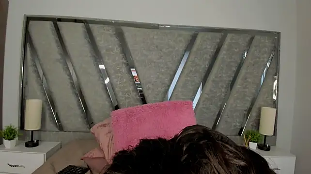 Dali_collin - flash tits