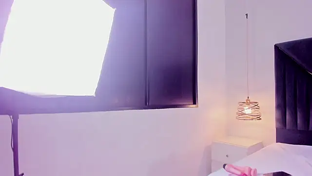 VeronicaMoun - Kiss Vero+ body tease💕💋