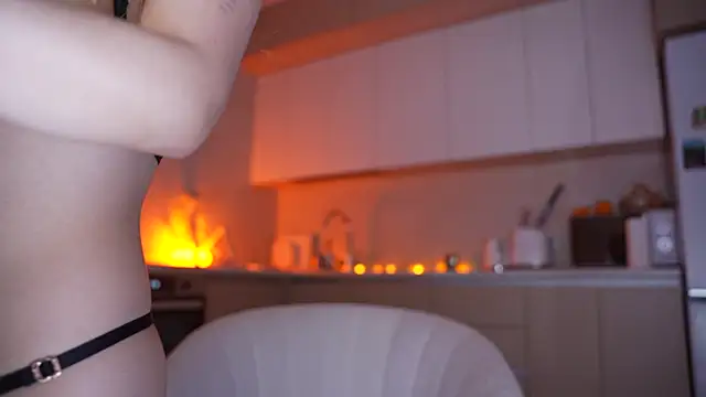 CatchMe1 - play dildo