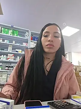 Marly_lovee - Flash Pussy