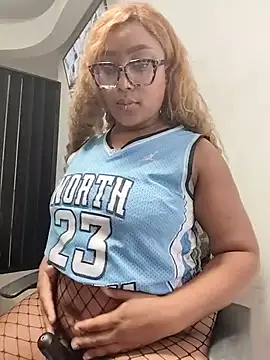 ZuryRochet - SPANKS ASS+DOGGY STYLE