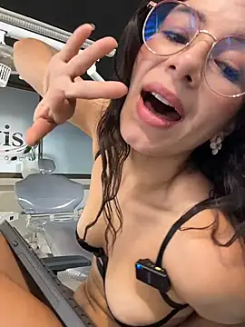 Iris_cuteface - Control and squirt 💦💦