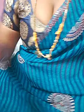 Tamil_Ammani - Boobs show😜😜😝🥰🔥🔥🔥