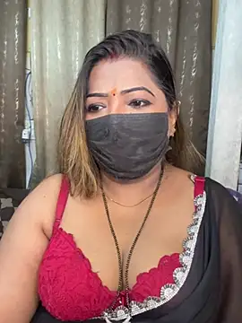 Lovely-Geet - BOOBS OILING😘😘