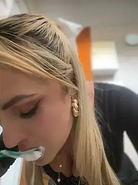 Alicev_kitty - milk tits