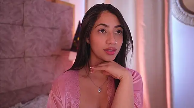 Charlotterusso - . ✨ Slow Striptease