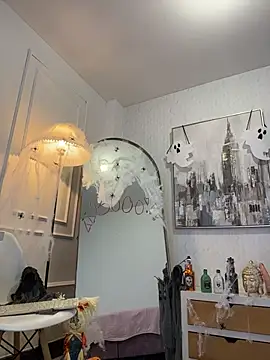 HoneyMollyX - I MASTURBATE TILL I SQUIRT!!