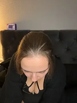 MaryPeach666 - Pussy play close up 🐱🔞 + Pussy Pic