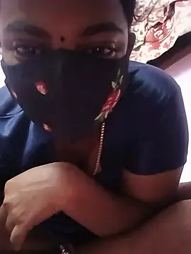 Tamilratchasii - Open boobs