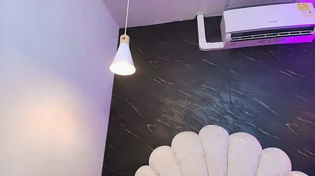 _MiaBrown_