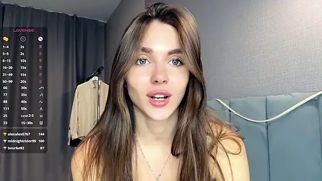 Veluxe - Squeeze my boobs under my top