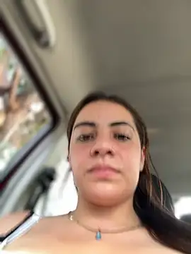 Hannacruzs - Let's play in the gym bathroom and cum