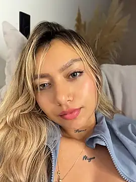 Amanda-medrano1 - Big squirt