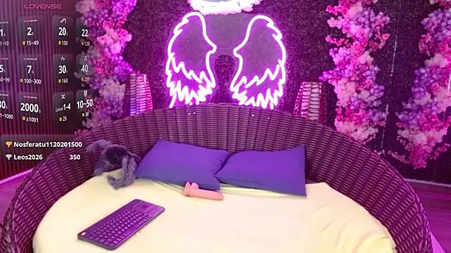 Dolce_violet - Spank ass until red 🍑