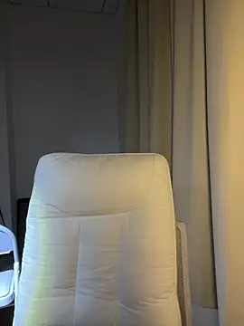 Momo-1314 - 💕众筹小粉