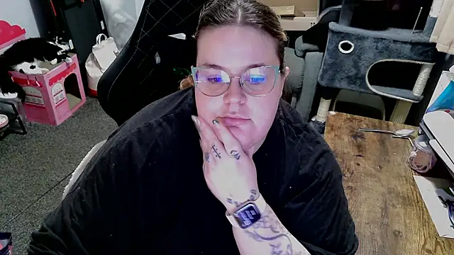 BBW-QUEENIE - POV DILDO BJ