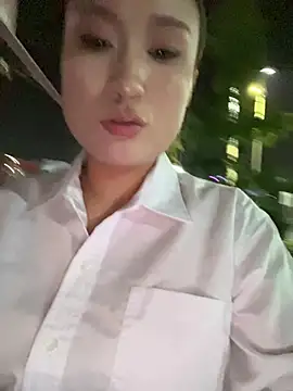 Xingchen-002 - 戶外坐脸朝噴⋯⋯