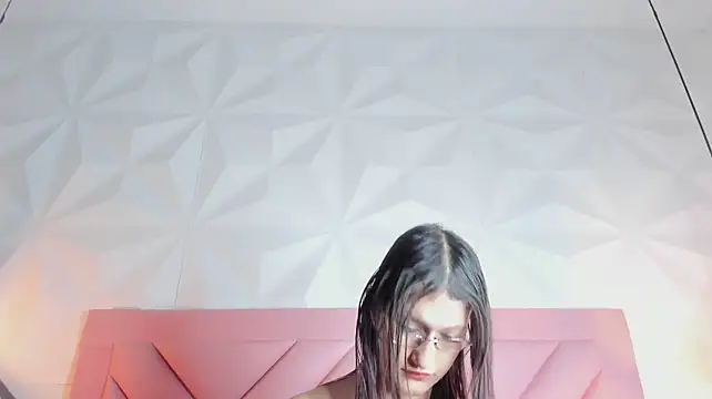 Caroline_daring - 2 fingers in my pussy, 1 in my ass