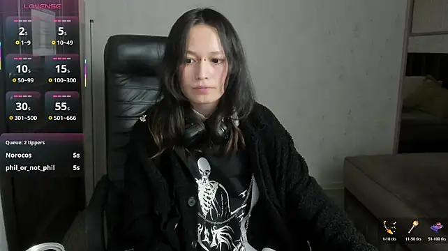 AriettiHamoe - remove bra