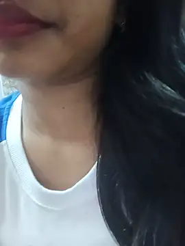 Avii5 - Showing boobs