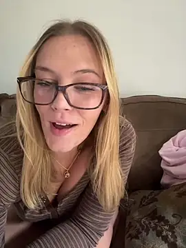 A1lesandra3 - Take off clothes and cum