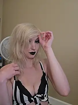 AmethystFoxx - Reverse cowgirl + plug