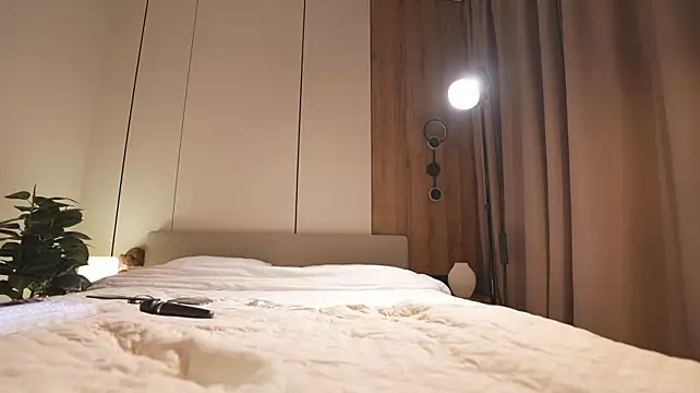 Noctivelle - spank me x19