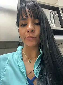 LuxeBrunetteXXX - PLAY MY PUSSY CLOSE TO MATES!! 🫣😼😈