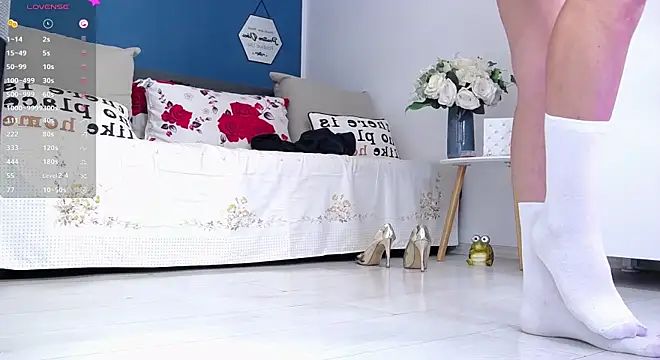 Aphrodite_Amely - Touch me , wet my pussy nylon 💦 💦