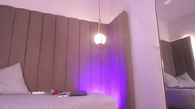 Ashley_Beaomunt - Pussy Play with Domi