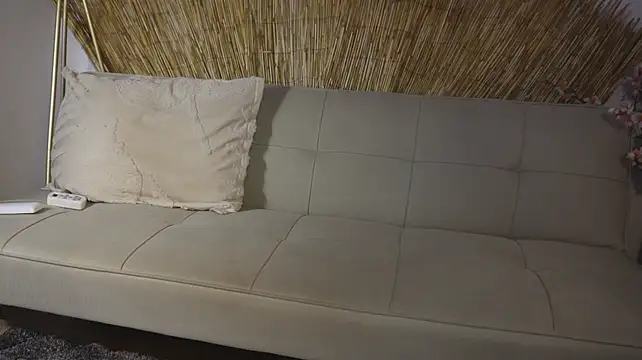 Bunnycuteshy - 🍑 888tk = 10min NAKED + Pulse 77s 🔥