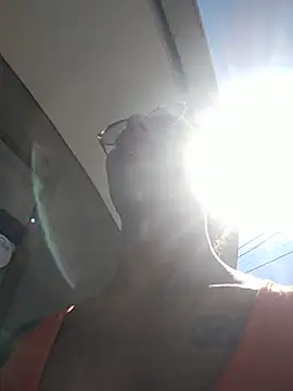 Pamelamiler__ - My pussy vibrates in public