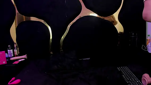 Sofia_SyS - Oil on the ass + spanking