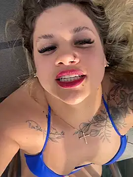 Kahreal - MOSTRAR PEITOS NA PISCINA
