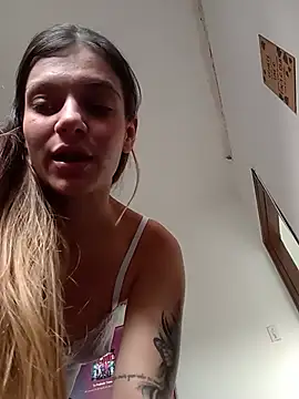 Nymph_BRA - Sentar em 24 cm e gozar na publica🍑🔥