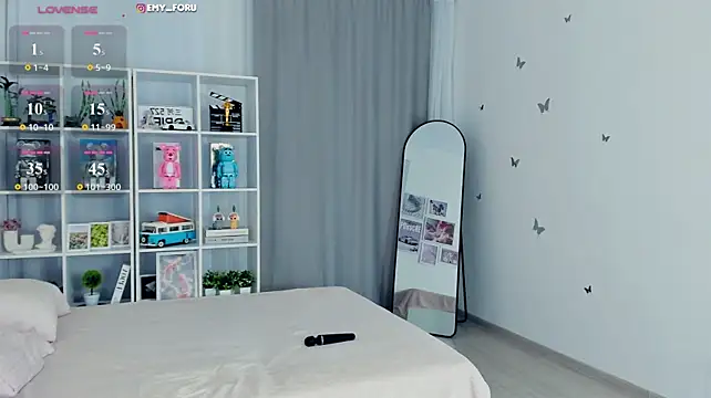 Emilyrighter1 - Throw my panties