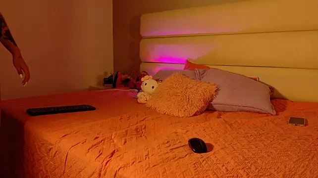 Atenea_Bunny - Show Boobs