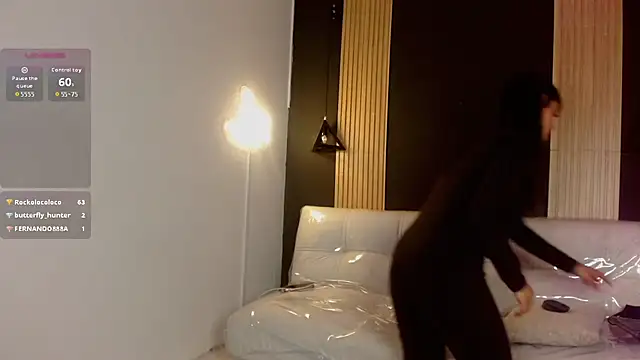 Maddy1126 - Playful cameltoe🫦
