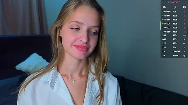 FayeLivingston - remove 1 button for every 100 tokens